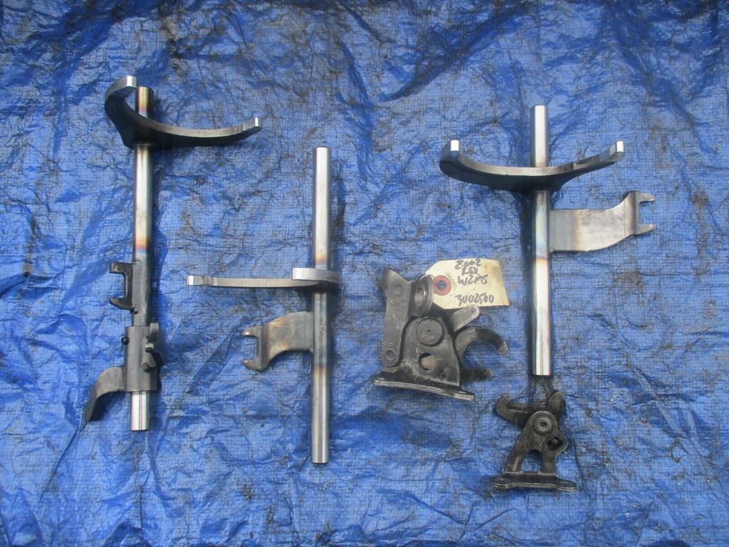 02-04 Acura RSX base W2M5 transmission shifter forks 5 speed OEM K20A3 selectors
