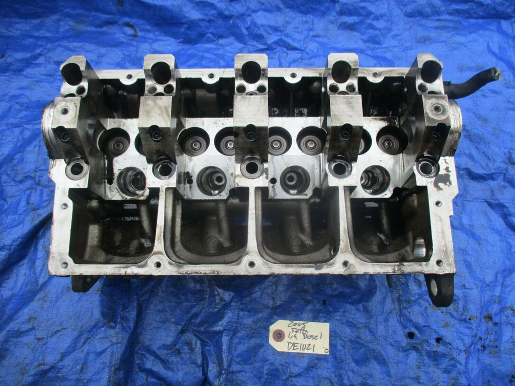 2005 Volkswagen Jetta diesel 1.9 bare cylinder head 038 103 373 R OEM engine 102