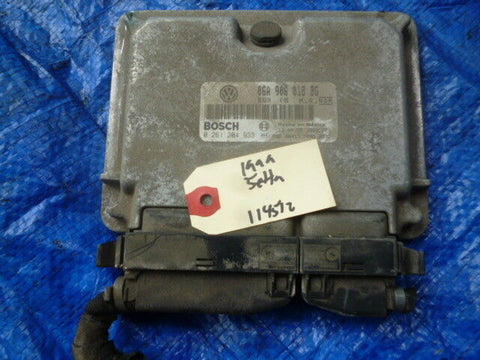 1999 Volkswagen Jetta Engine Computer ECU 06A 906 018 BG Bosch 0 261 204 933