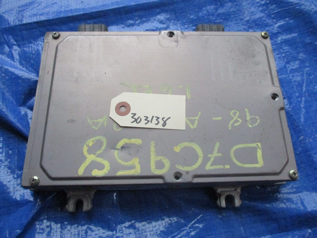 96-98 Honda Civic D16Y8 auto engine computer ECM ECU 37820-P2P-C84 vtec 303138