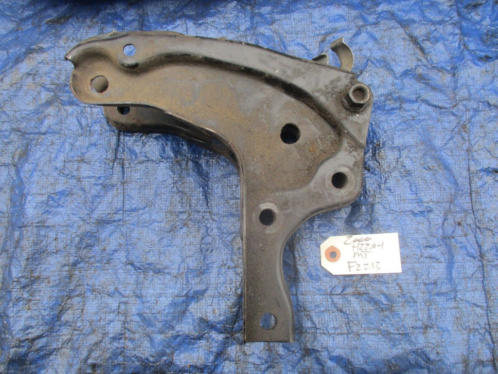 97-01 Honda Prelude H22A4 VTEC rear engine bracket manual transmission OEM F2213