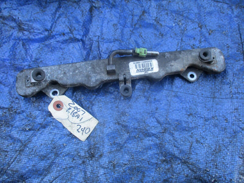 06-09 Honda Civic R18A1 VTEC fuel rail assembly OEM engine motor R18 Keihin RNA