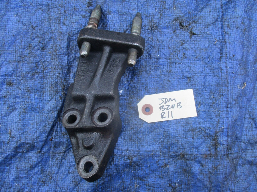 JDM 1995-1996 Honda CRV B20B driver engine mount post bracket motor OEM P3G R11