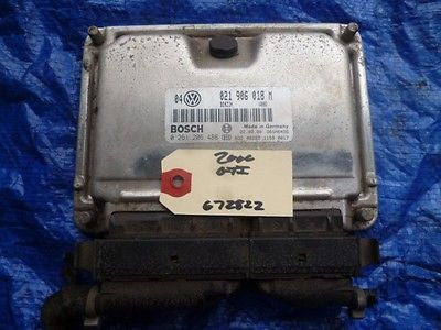 2000 Volkswagen Golf GTI engine computer ecu 021 906 018 M OEM BOSCH